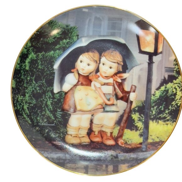 M.J. Hummel Stormy Weather Collector Plate "Little Companions" The Danbury Mint - Picture 11 of 12